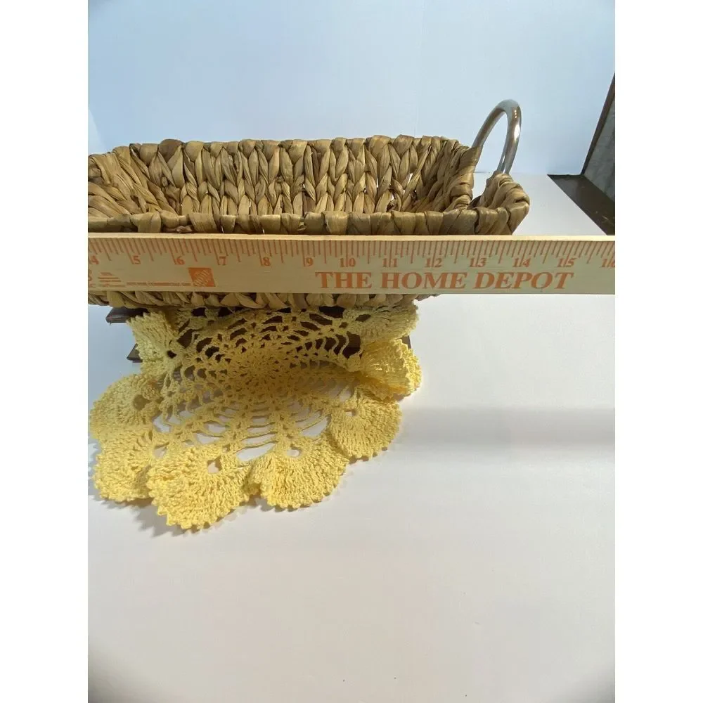 Banana leaf Bread/fruit basket handwoven with metal handles. Light Color‎